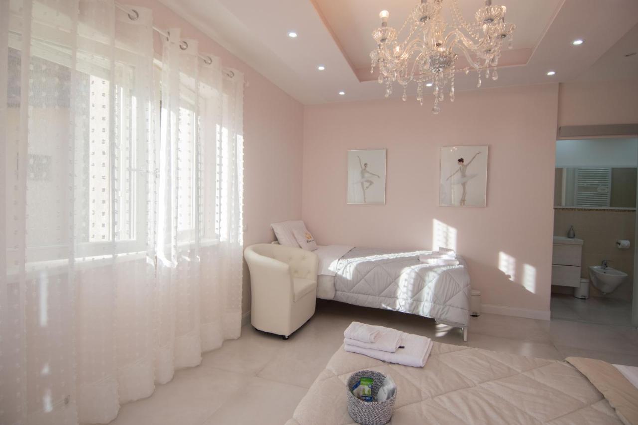 Klemi, Rooms In Old Town Dolomia Best Home Check In Automatico Τρέντο Εξωτερικό φωτογραφία